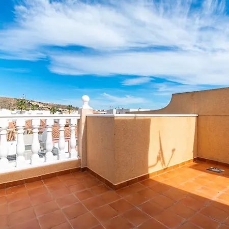 Duplex De 3 En Terreros - By Aloha Palma