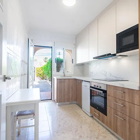 Duplex De 3 En Terreros - By Aloha Palma *
